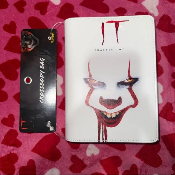 Pennywise - IT Chapter Two - White Crossbody Bag - Picture 2 of 7